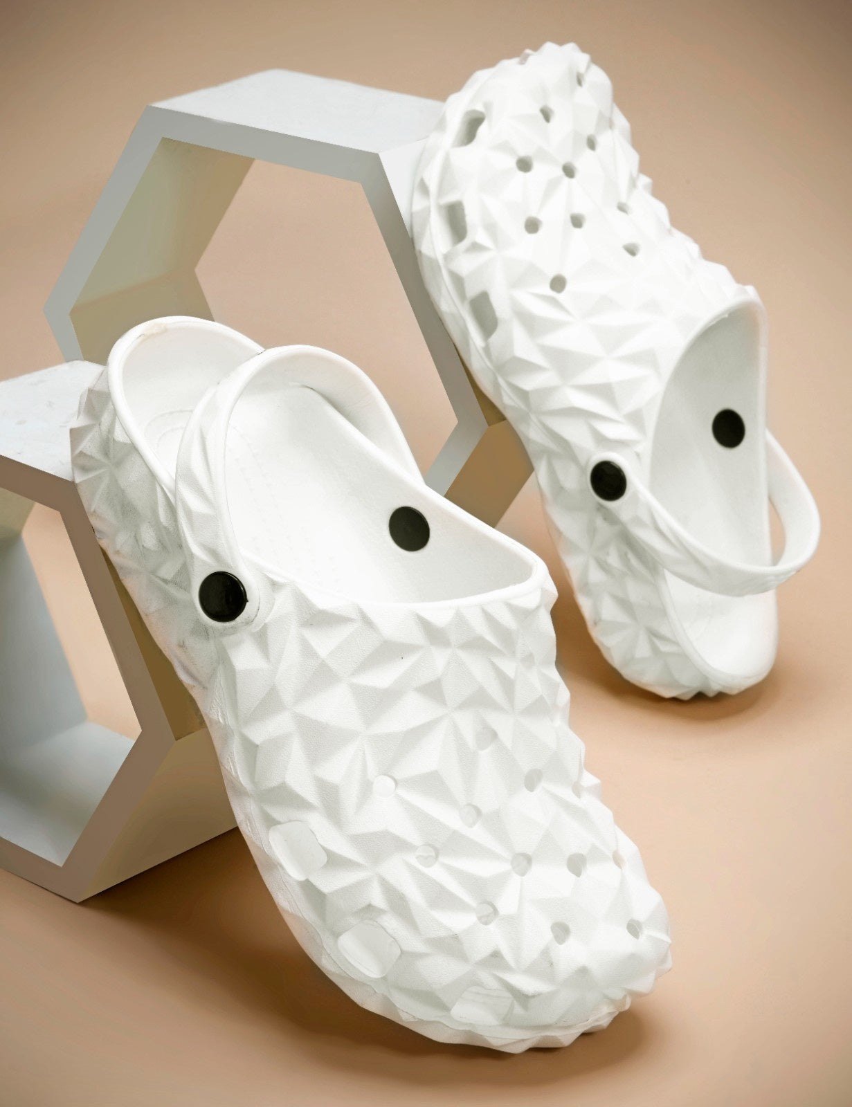 Oxtrid Men's Diamond Clogs